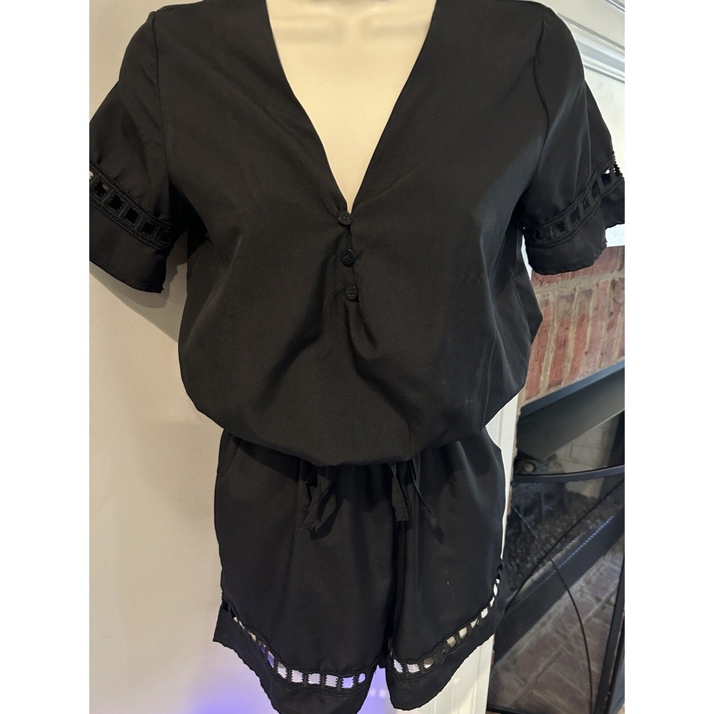 Unbranded Women Black Cutout Short Sleeve Romper Lightweight One Piece XS 2